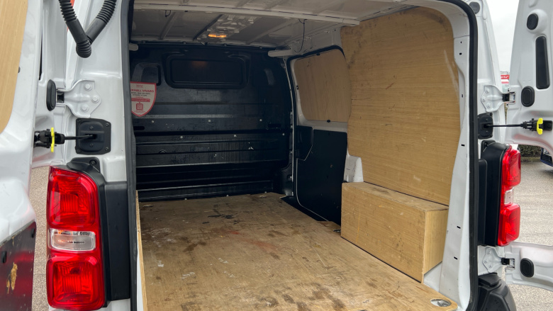 Vauxhall Vivaro L1 Diesel 2900 1.5d 100PS Dynamic H1 Van